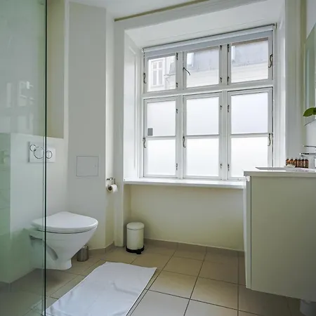Sanders Frontier - Endearing Two-bedroom Near Royal Palace Copenhagen