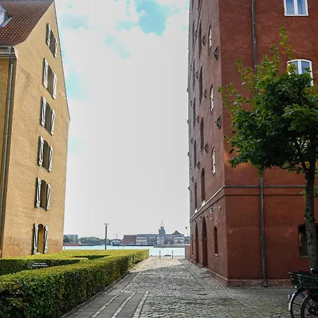 Apartment Sanders Frontier - Endearing Two-bedroom Near Royal Palace *